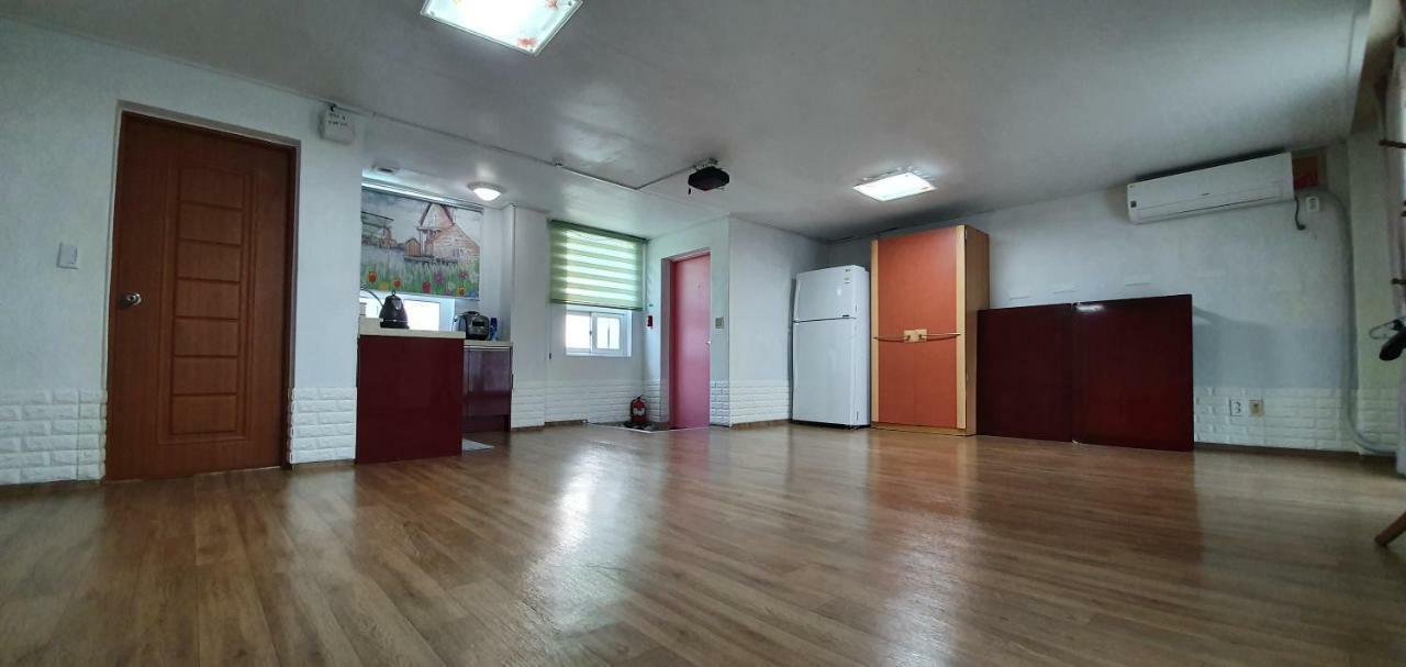 คังชอน บิวตี้ฟูล เพนชั่น Villa ชุนชอน ภายนอก รูปภาพ
